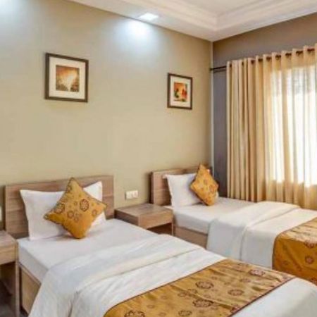 Ashok Deluxe Apartments, Marol Andheri East Mumbai  Buitenkant foto